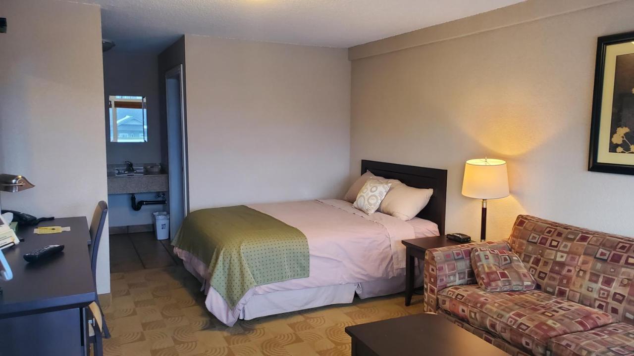 Wabamun Shoreside Inn & Suites מראה חיצוני תמונה