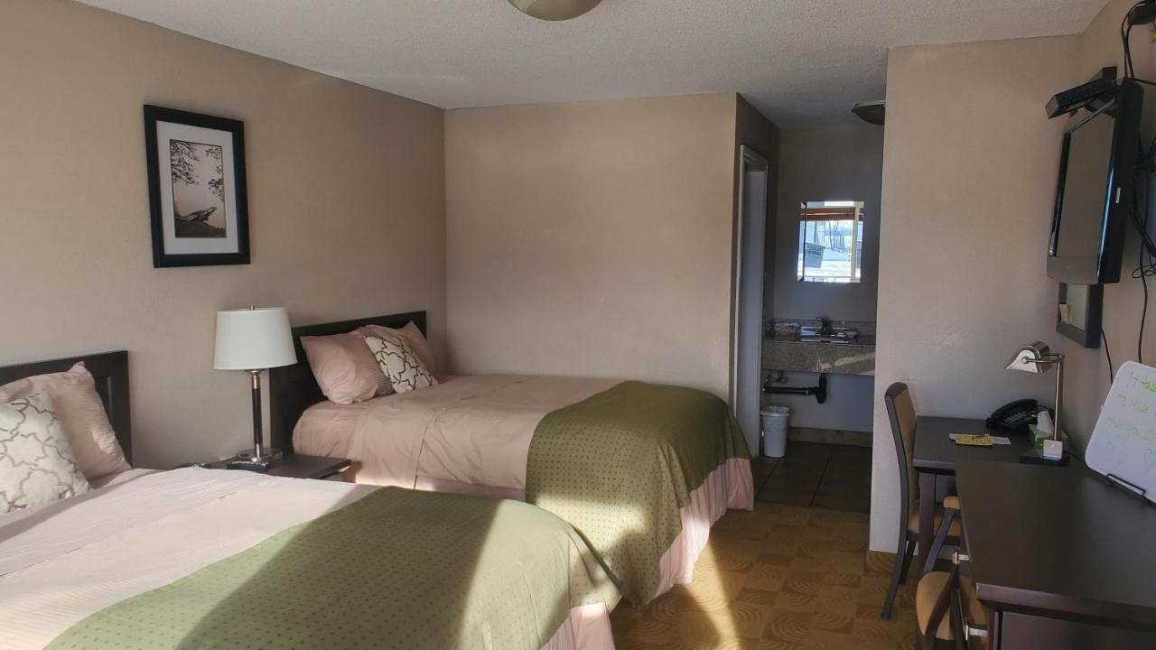 Wabamun Shoreside Inn & Suites מראה חיצוני תמונה