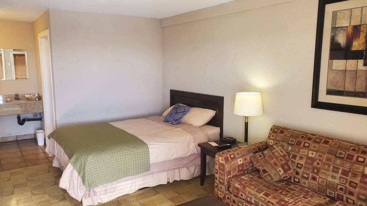 Wabamun Shoreside Inn & Suites מראה חיצוני תמונה