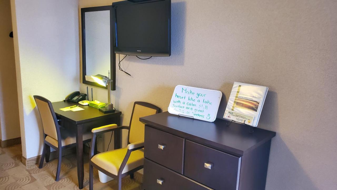 Wabamun Shoreside Inn & Suites מראה חיצוני תמונה