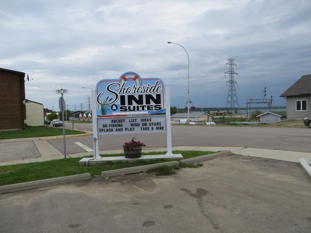 Wabamun Shoreside Inn & Suites מראה חיצוני תמונה