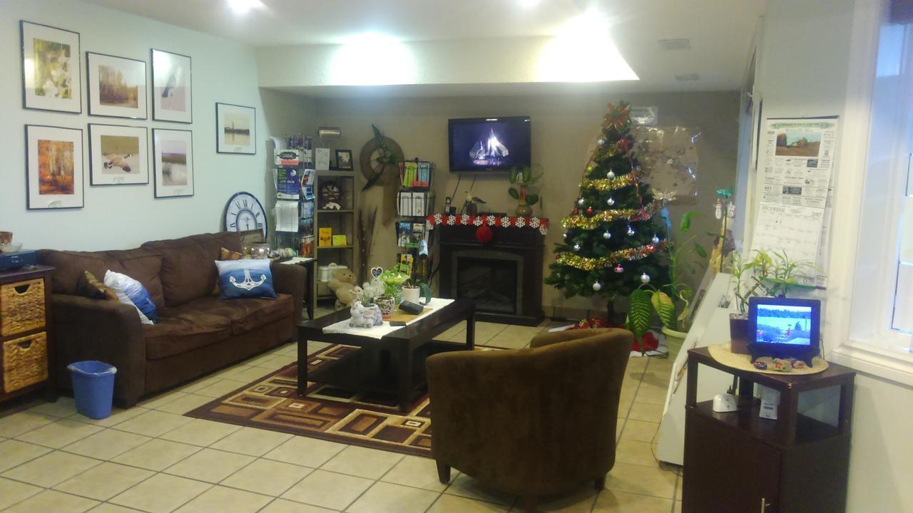 Wabamun Shoreside Inn & Suites מראה חיצוני תמונה