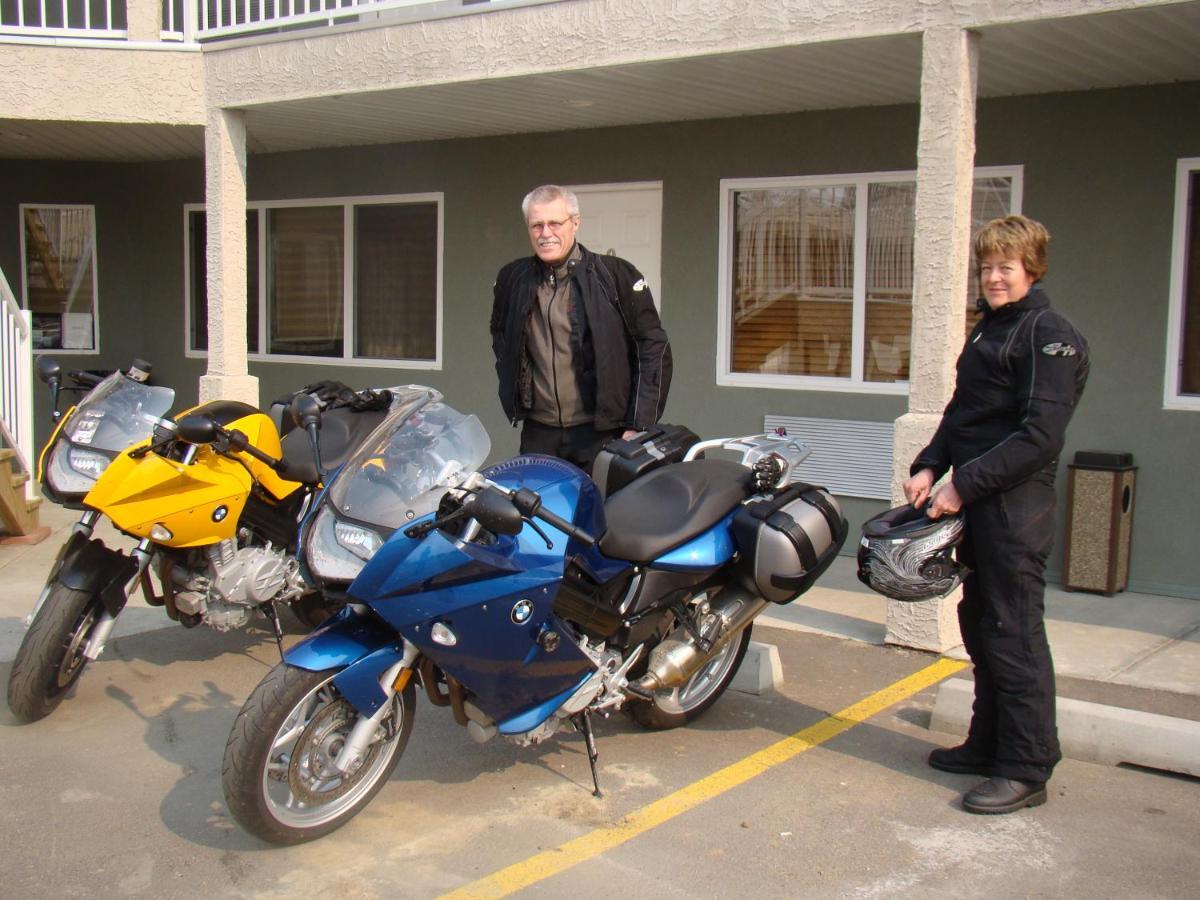 Wabamun Shoreside Inn & Suites מראה חיצוני תמונה
